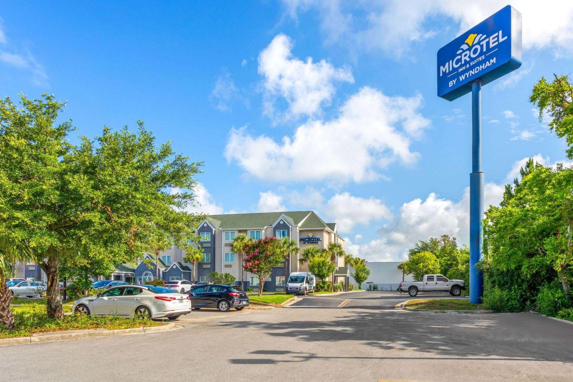 Microtel Inn & Suites By Wyndham Città di Panama Esterno foto